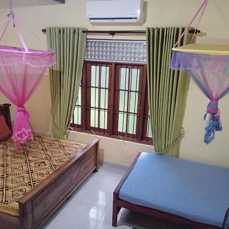 Jungle Village Homestay Pinnawala  Eksteriør bilde